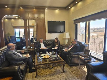 الفناطسة يبحث مع العمل الدولية قضايا عمالية ويعرض أولويات المرحلة القادمة