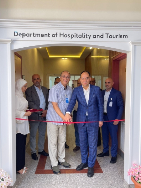 أيلة تدعم برنامج التدريب في قسم العلوم الفندقية والسياحية بكلية العقبة الجامعية