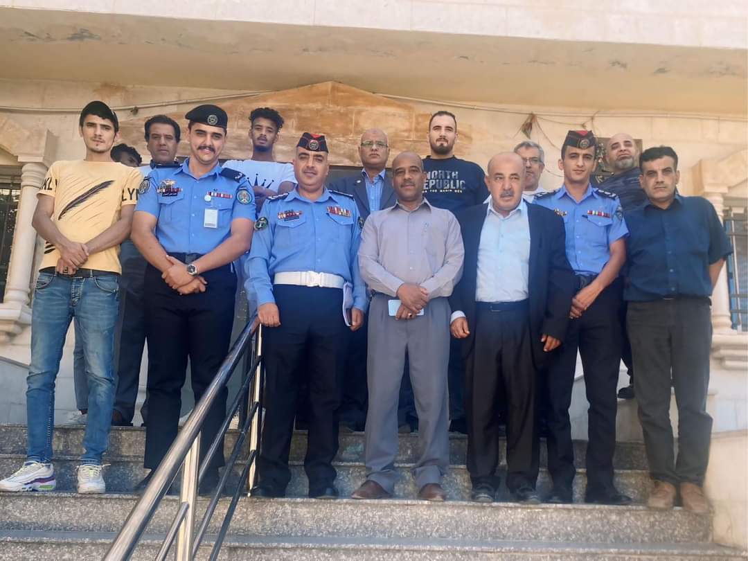 ندوة حوارية في نادي يرموك البقعة حول التوعيه المرورية ...صور