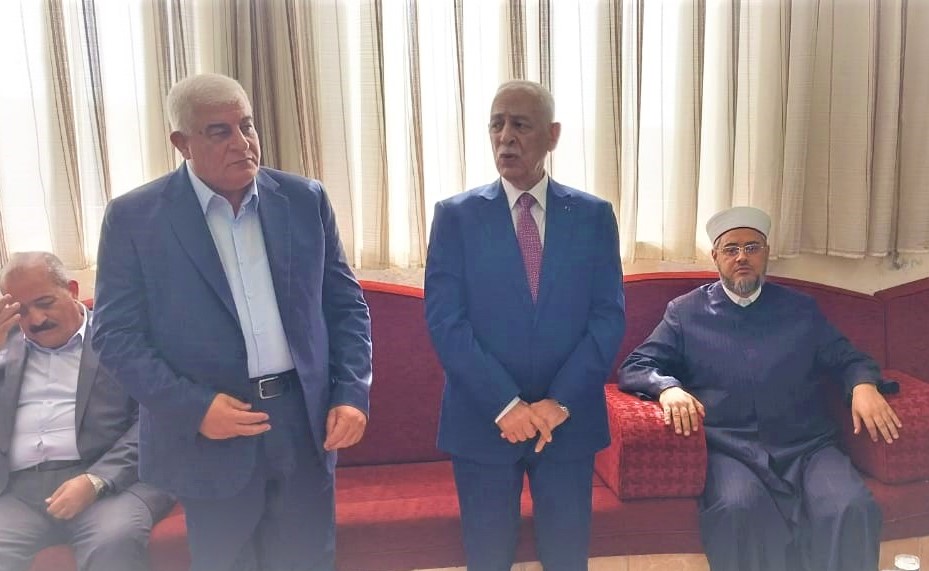 مندوبا عن الملك وولي العهد.. العيسوي يعزي بني ياسين والحمود