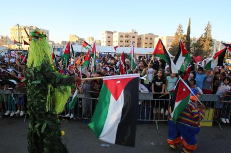 الدورة الـ 16 لمهرجان صيف عمان تختتم بطابع وطني