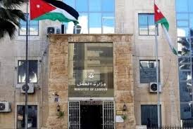 العمل تحرر 2141 مخالفة و2949 إنذارا وترحل 808 عمال خلال 6 اشهر