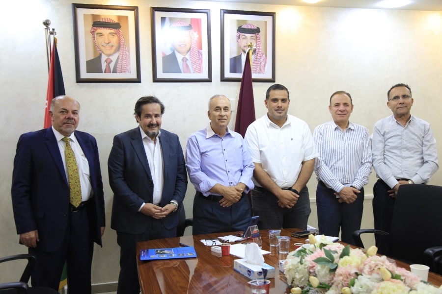 نقابة المقاولين تلتقي مدير عام ضريبة الدخل