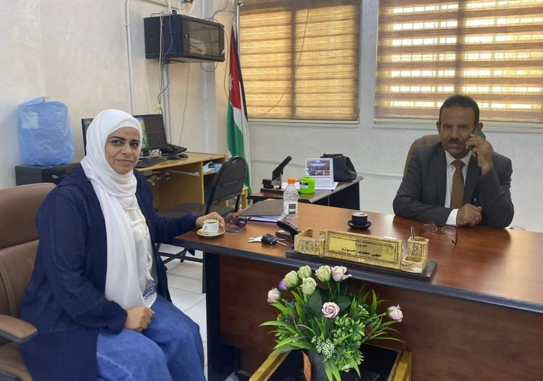 العبيدات يتابع التدريب العملي الصيفي في مدرسة الموقر الثانوية الشاملة المختلطة