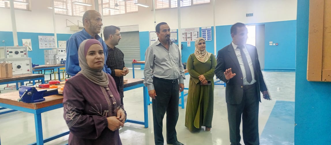 العبيدات يتابع التدريب العملي الصيفي في مدرسة الموقر المهنية للبنين