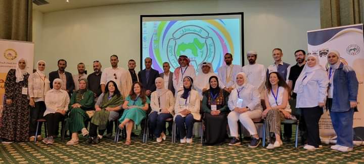 ارتيمه تقدم رؤيتها في  الملتقى الإقليمي أثر المدن التراثية في ثقافة المجتمع في مدينة السلط...صور