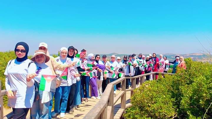 مركز شابات صخرة يختتم فعاليات معسكر مسارات سياحية