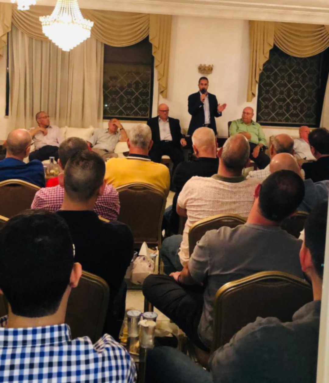 لقاء ميثاقي في منزل آل أبوحليمة مع نخبة من رابطة أهالي العباسية