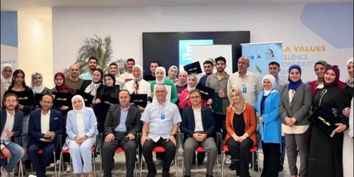 أيلة تخرج المشاركات في البرنامج التدريبي للإرشاد السياحي البيئي