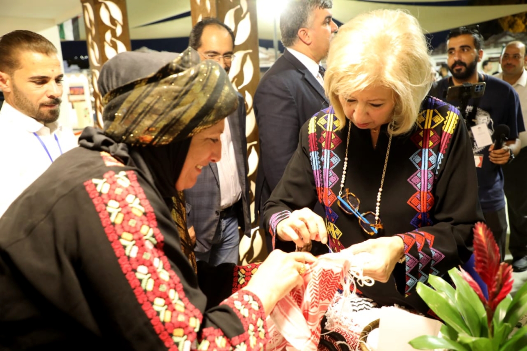 افتتاح جناح السفارات في مهرجان جرش