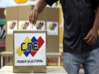 الفنزويليون يدلون بأصواتهم في انتخابات رئاسية