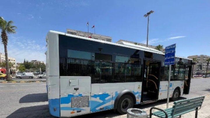 الاردن : السماح بادخال حافلات للخدمة بعمر لا يتجاوز 8 سنوات و”متوسطة” بعمر لا يتجاوز 5 سنوات