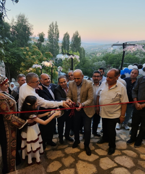 العتوم يفتتح مطعم أرام السياحي في منطقة سوف _صور