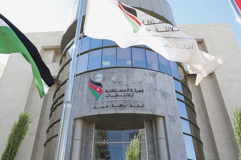 المستقلة للانتخاب تعاملت مع 1300 مخالفة عبر مواقع التواصل الاجتماعي