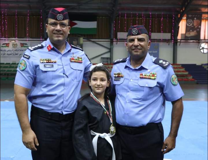 العقيد ينال الجازي يخرج الدورات الرياضية لابناء العاملين والمتقاعدين لعام (2024) _صور