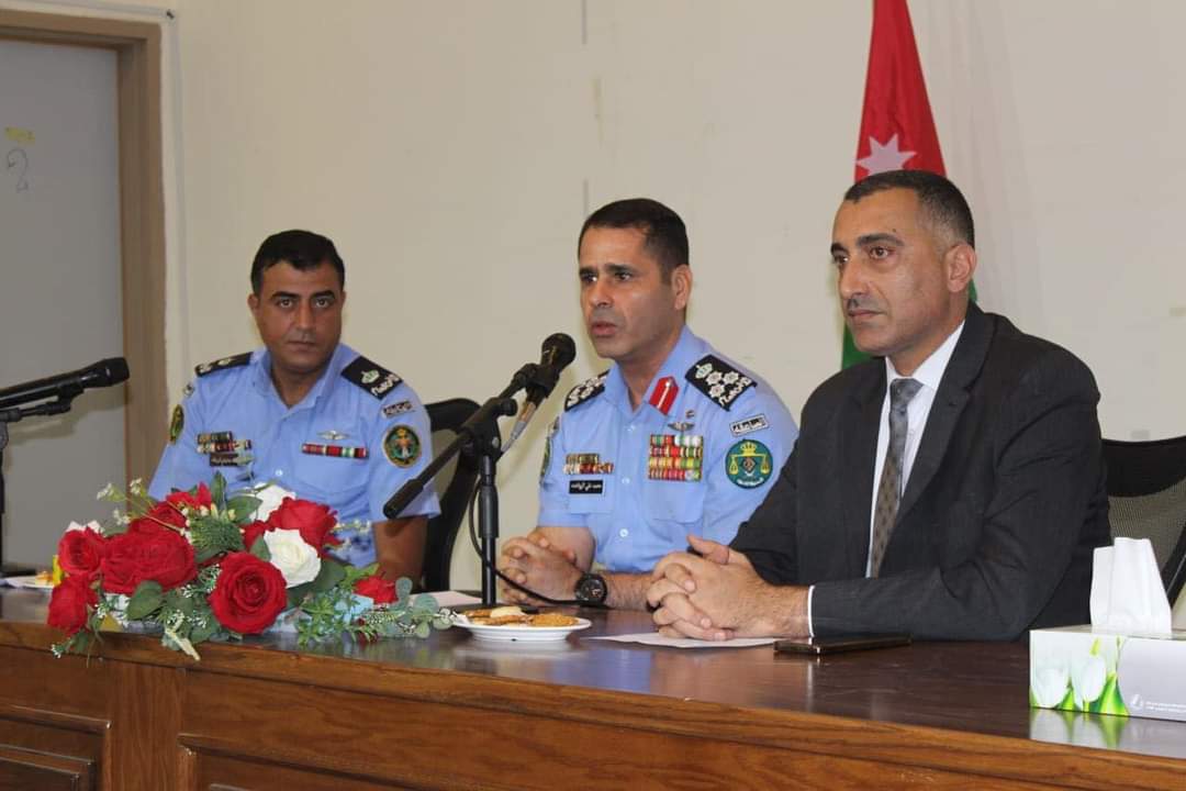 ندوة مرورية في جامعة  آل البيت...صور