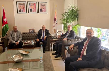 الفناطسة يلتقي أمين عمان ويبحث وضع نقابة البلديات وحماية حقوق أعضائها