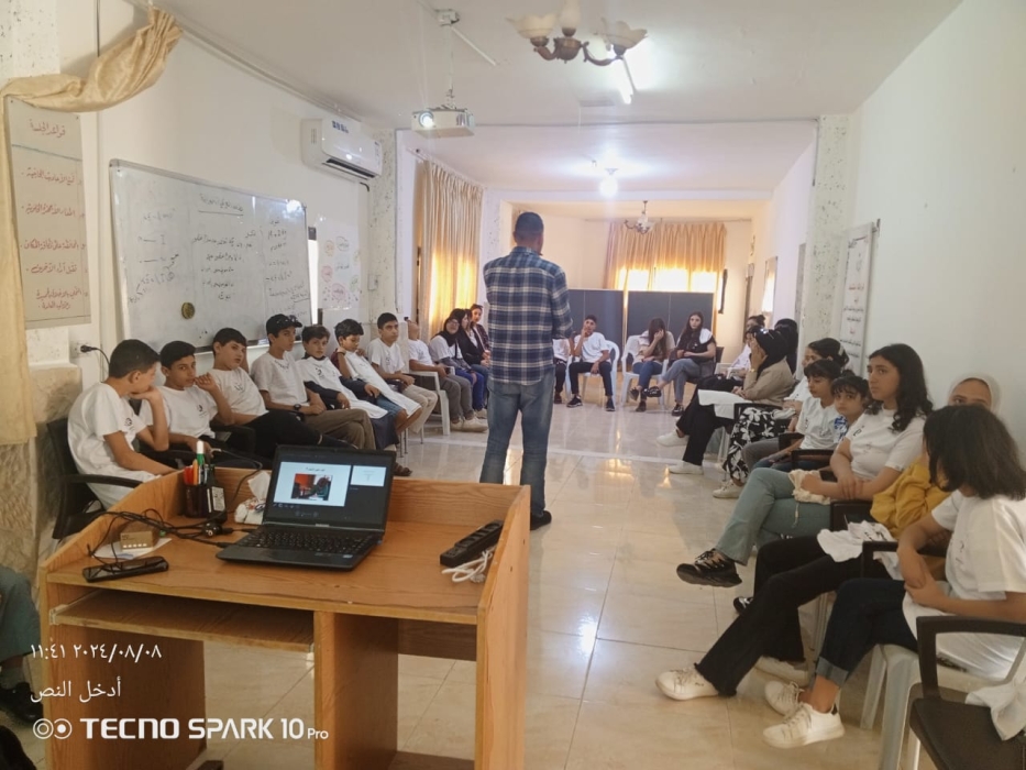 شباب الزرقاء تنظم معسكر التربية الإعلامية والمعلوماتية.