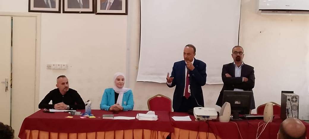 المصري يفتتح دورة برنامج اعداد معلم ومدقق للتعليم المهني والتقني ... صور