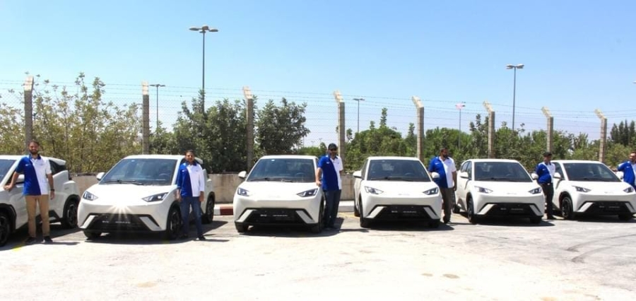 البريد الأردني يعزز إسطول التوزيع بسيارات كهربائية بالتعاون مع شركة حلول التنقل (BYD)