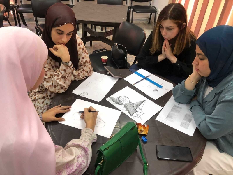 هيئة كلنا الأردن تطلق دورتي الرسم والخط العربي في الزرقاء