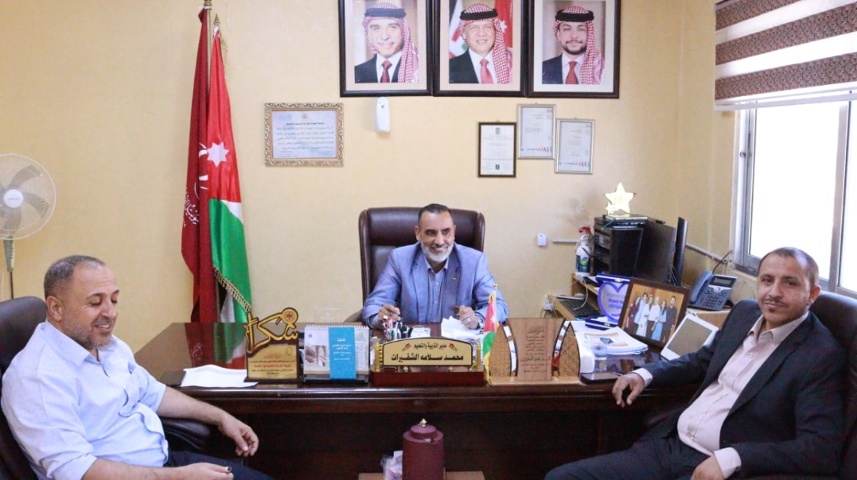 الشقيرات يجتمع برؤساء اقسام لمتابعة انجاز الاضافات الصفية