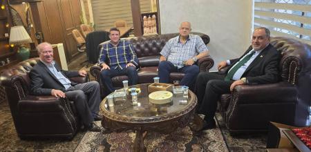 وفد نقابي مصري يزور اتحاد العمال ويطلع على تجربته