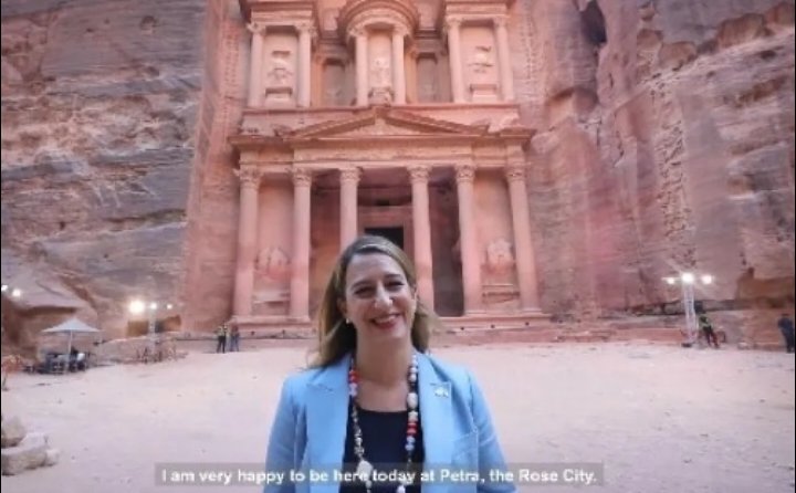 السفيرة الأمريكية : سعيدة جدا لوجودي في البترا المدينة الوردية