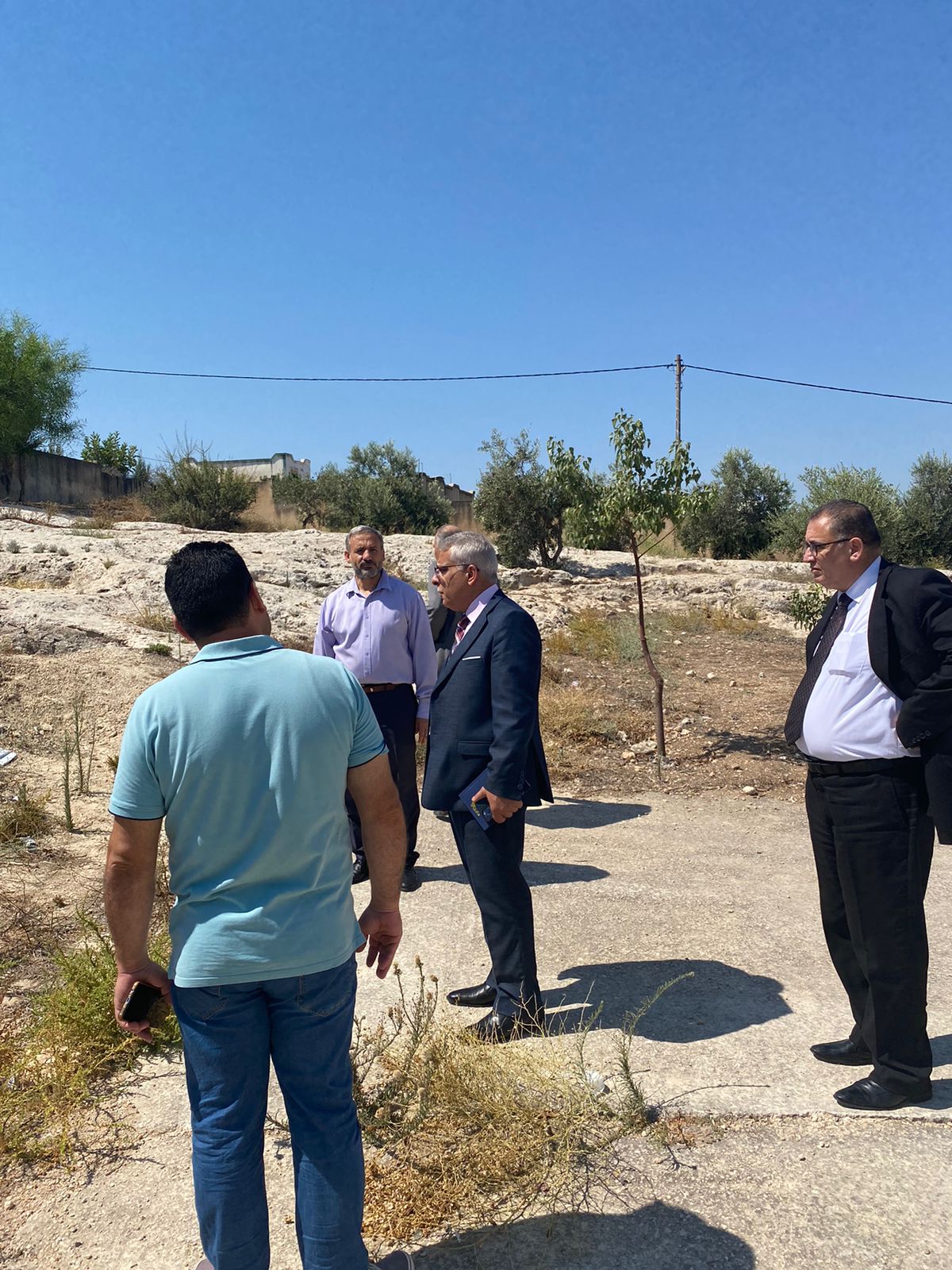 الخصاونة يتفقد سير العملية التعليمية في عدد من مدارس لواء الطيبة...صور