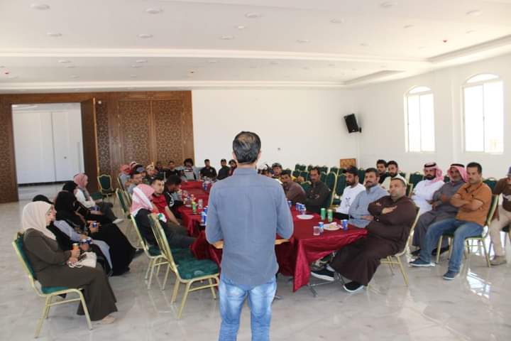 الشرطة المجتمعية تواصل حملة التوعية المرورية معاً نصل آمنين