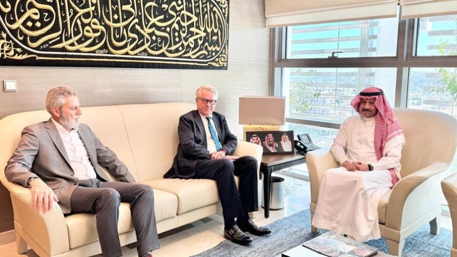السفير السعودي يبحث مع مسؤولين أمميين سبل إيصال المساعدات إلى غزة