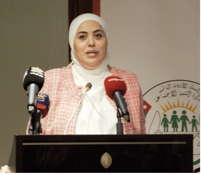 وزيرة التنمية الاجتماعية تلتقي رئيس لجنة الكرامة