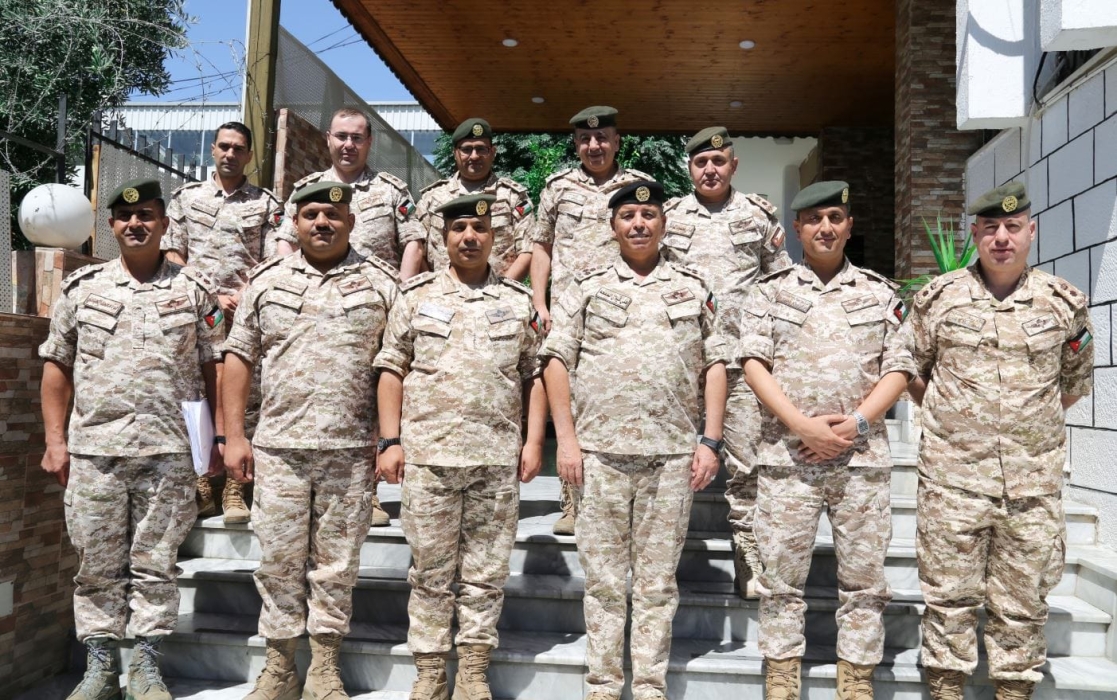 المساعد  للإدارة والقوى البشرية يزور مديرية التربية والتعليم والثقافة العسكرية