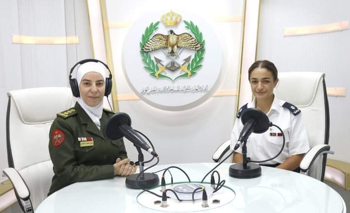 اذاعة الجيش العربي تستضيف ملازم هندسية زين يحيى الجديتاوي