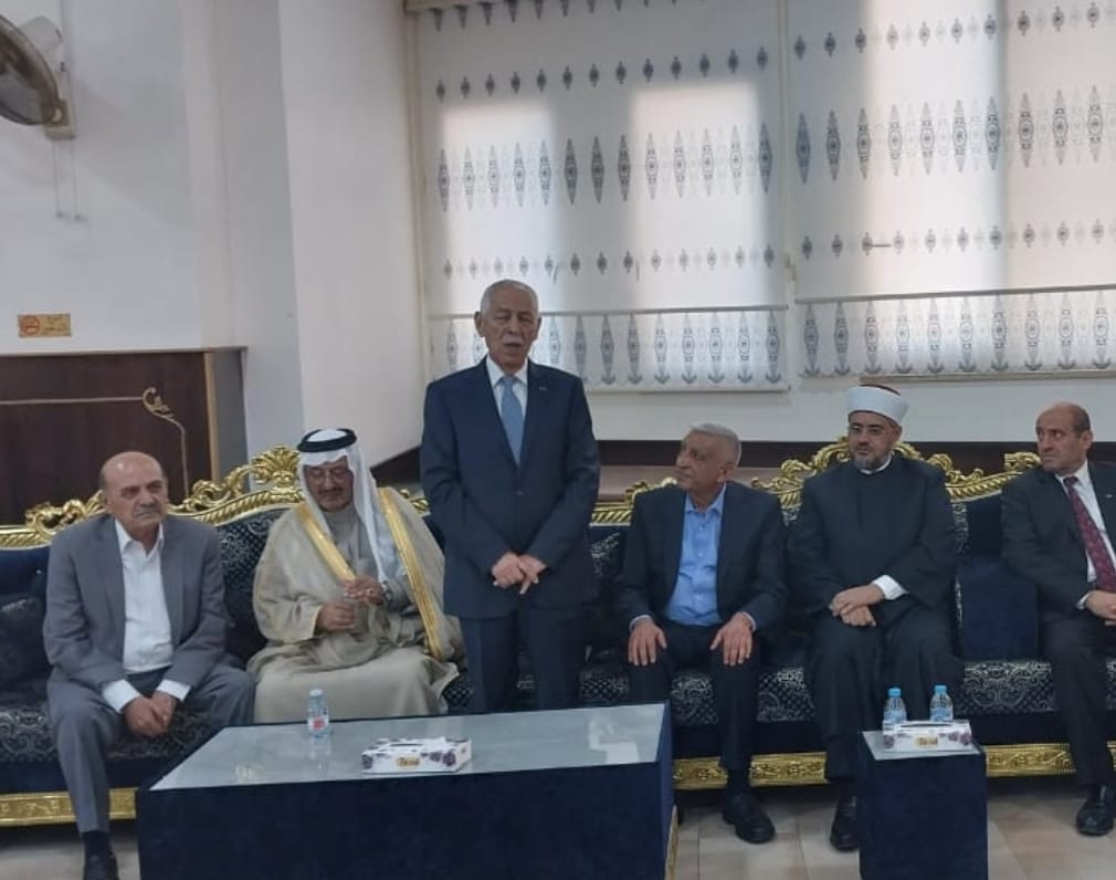 مندوبا عن الملك وولي العهد.... العيسوي يعزي القرعان وآل أوتي...صور