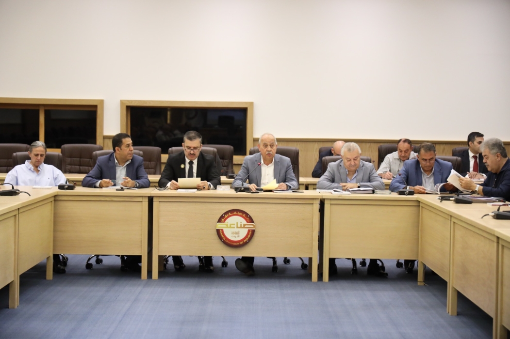 الهيئة العامة لغرفة صناعة عمان تقر التقريرين الإداري والمالي لعام 2023