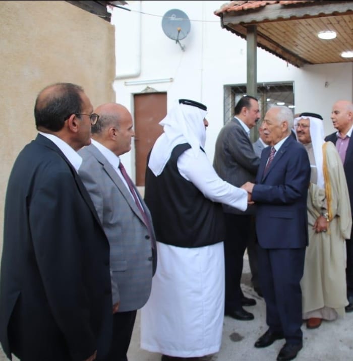 مندوبا عن الملك وولي العهد..العيسوي يعزي عشائر الخزاعلة والعبداللات وأبو طالب...صور