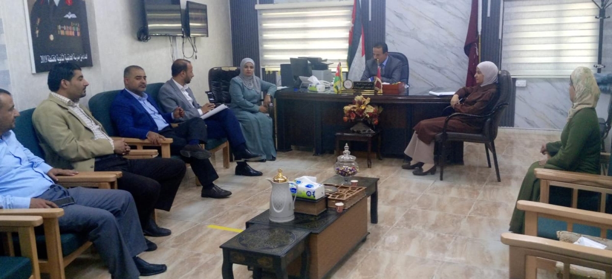 العبيدات  يترأس اجتماع فريق تطوير مديرية تربية الموقر