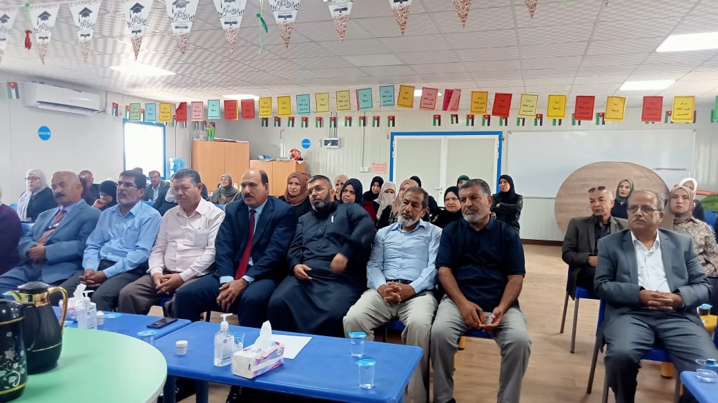 الشرفات يترأس اجتماعًا لمديري ومديرات مدارس مخيم الزعتري