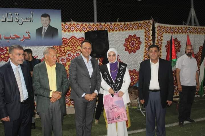 الدكتور مخلد العمري يرعى حفل تكريم اوائل الثانوية العامة في منطقة حرثا