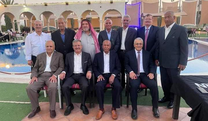 تجمع النشامى لدورة الضباط 18 يكرم العميد الركن م ساميّ العنبر