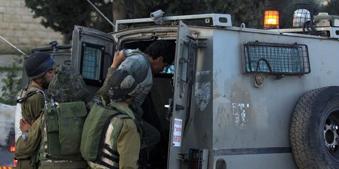 Occupation forces arrest five Palestinians in the west bank