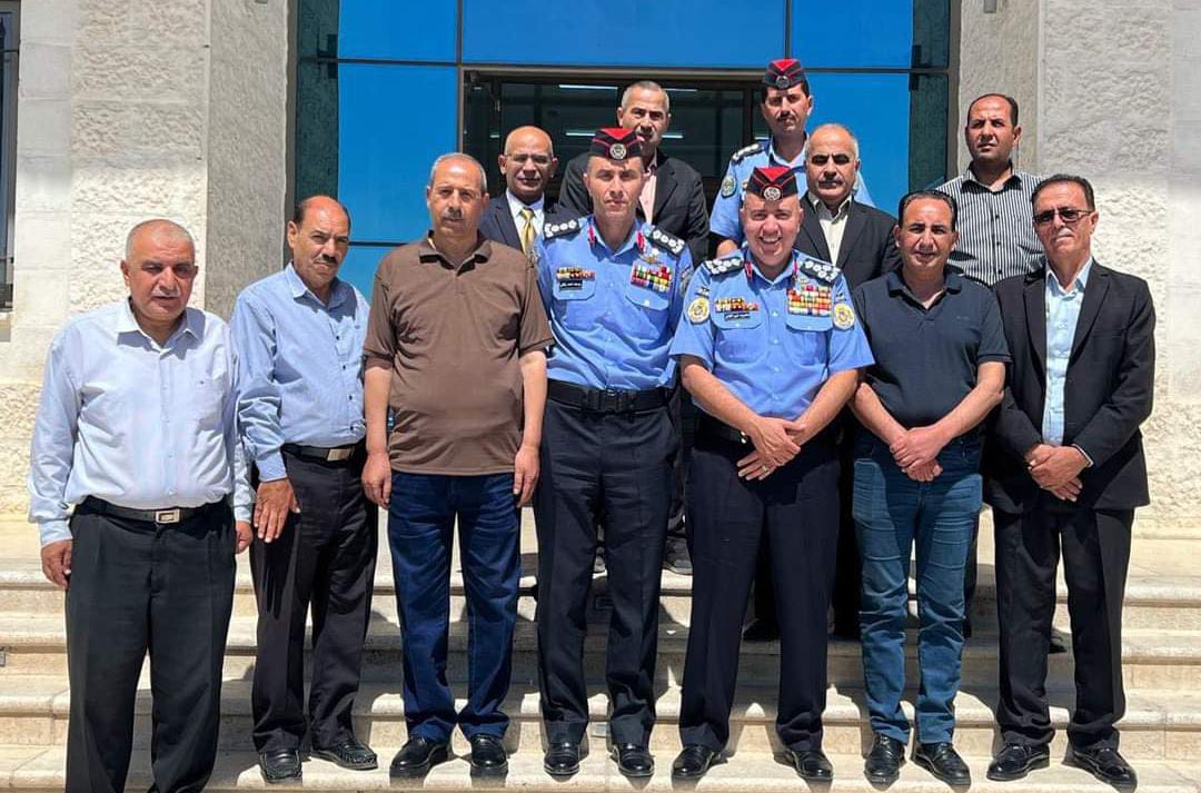 العميد الفايز يستقبل عدداً من المتقاعدين العسكريين في الكرك