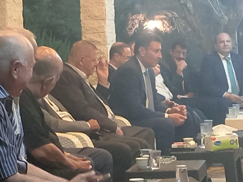 الصفدي والمومني في ضيافة المرشح السميرات.