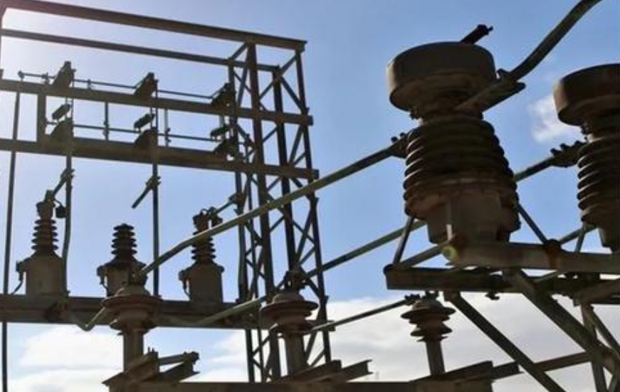 فصل التيار الكهربائي عن مناطق في الأردن الخميس