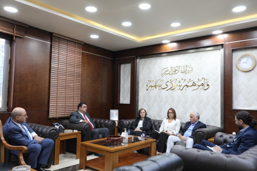 الخريشا يلتقي بعثة الشبكة العربية لديمقراطية الانتخابات