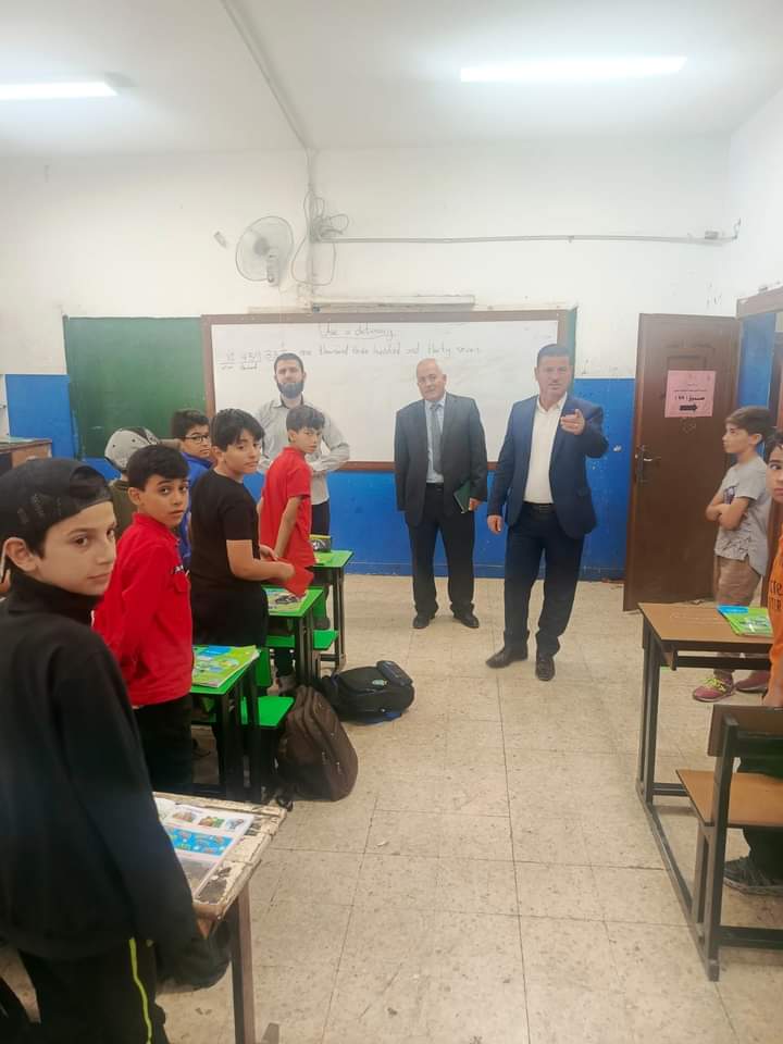 شديفات يشدد على تنفيذ الجولات الدورية التفقدية  لكافة مدارس الزرقاء الأولى ...صور