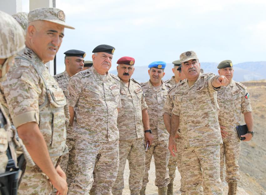 الحنيطي: تطوير القدرات العسكرية لمواكبة التحديات الحالية والمستقبلية