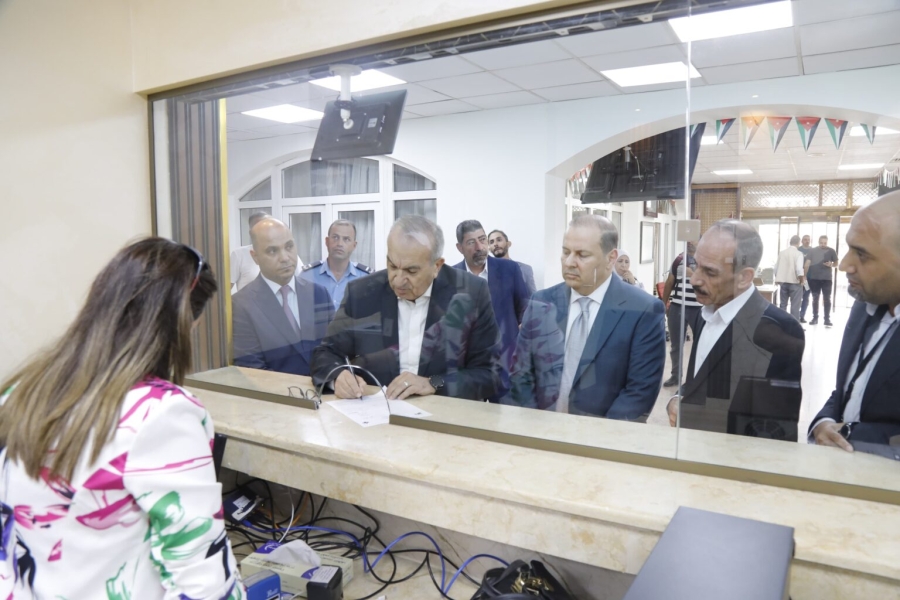 إعادة افتتاح مكتب خدمة الجمهور والمراجعين في وزارة الأشغال