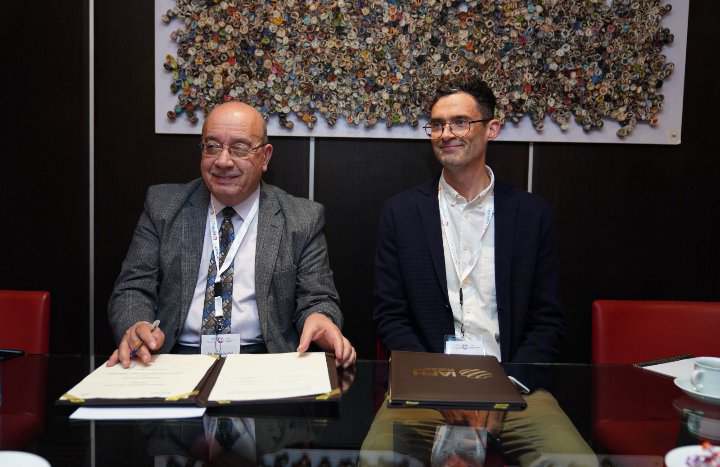 أياف توقع مذكرة تفاهم مع جامعة برمنغهام لتعزيز التعاون في تعليم الصحة العامة